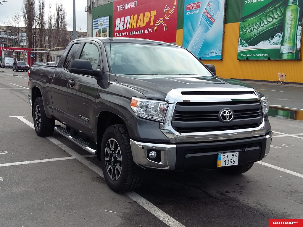 Toyota Tundra 4Х4 2014 года за 1 484 648 грн в Чернигове