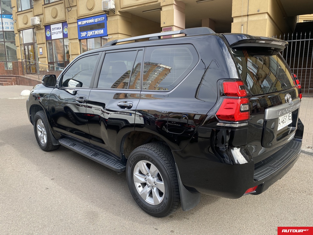 Toyota Land Cruiser Prado Comfort 2018 года за 829 755 грн в Киеве