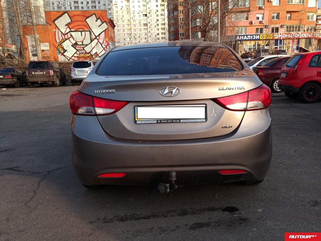 Hyundai Elantra 1.8 Comfort 2013 года за 402 576 грн в Киеве