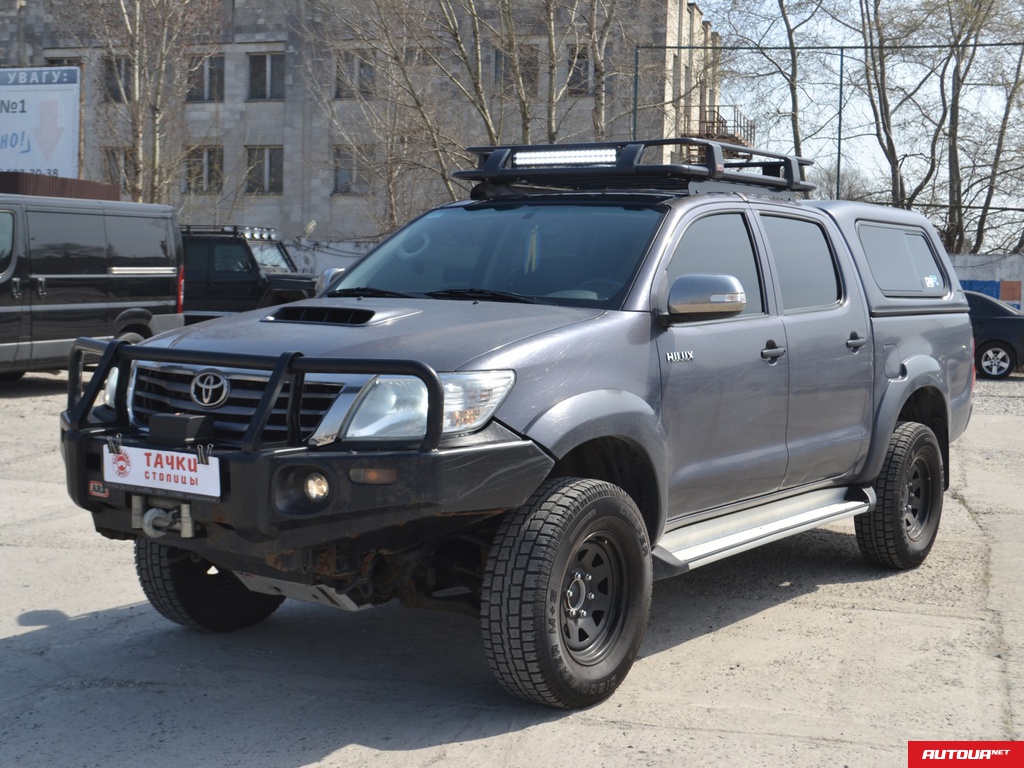 Toyota Hilux  2013 года за 667 901 грн в Киеве